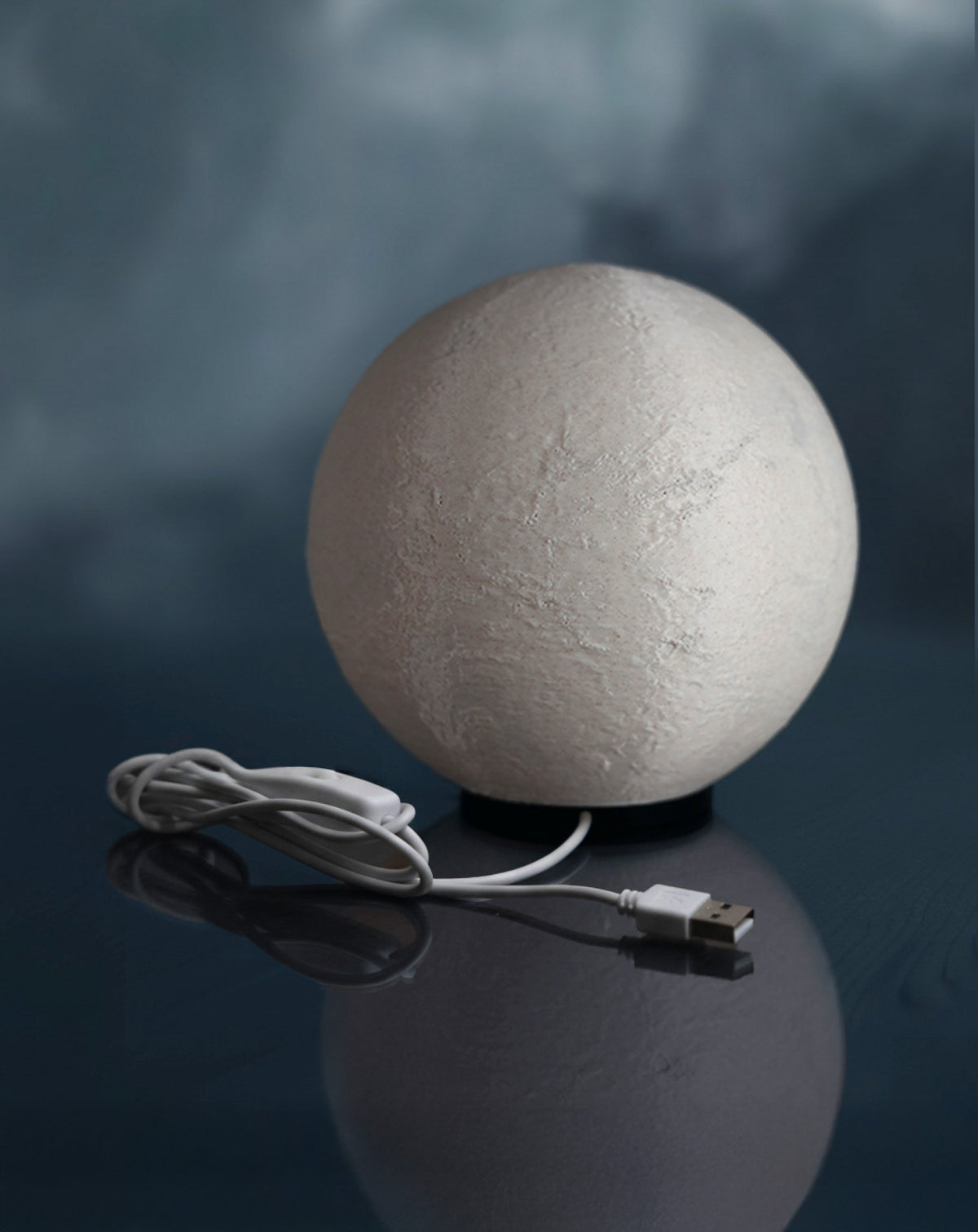 Lampe Vénus imprimée en 3D allumée, lampe d'ambiance planète – Jagou Design