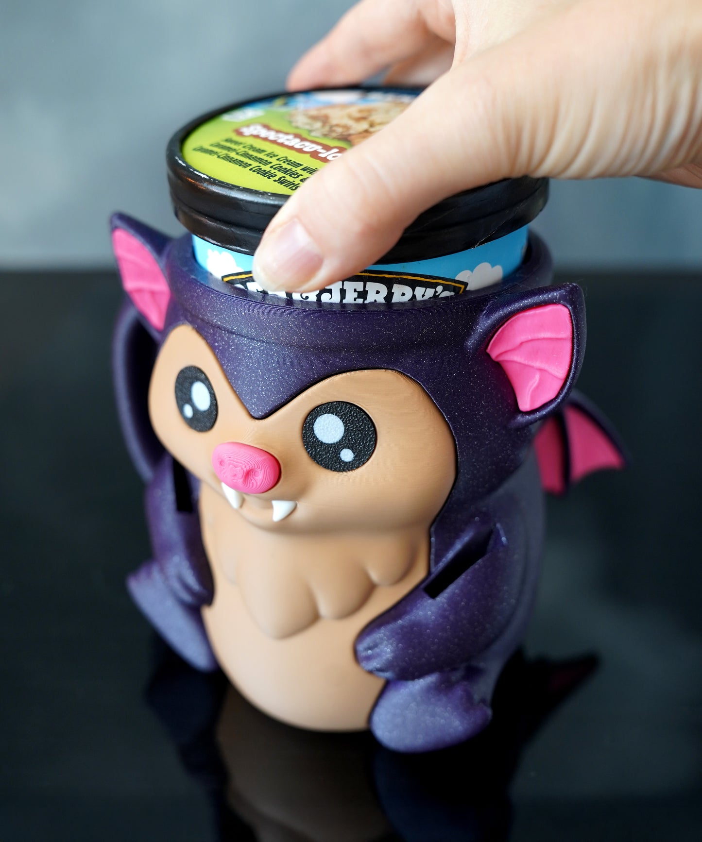 Frimousse the Bat Ice Cream Holder