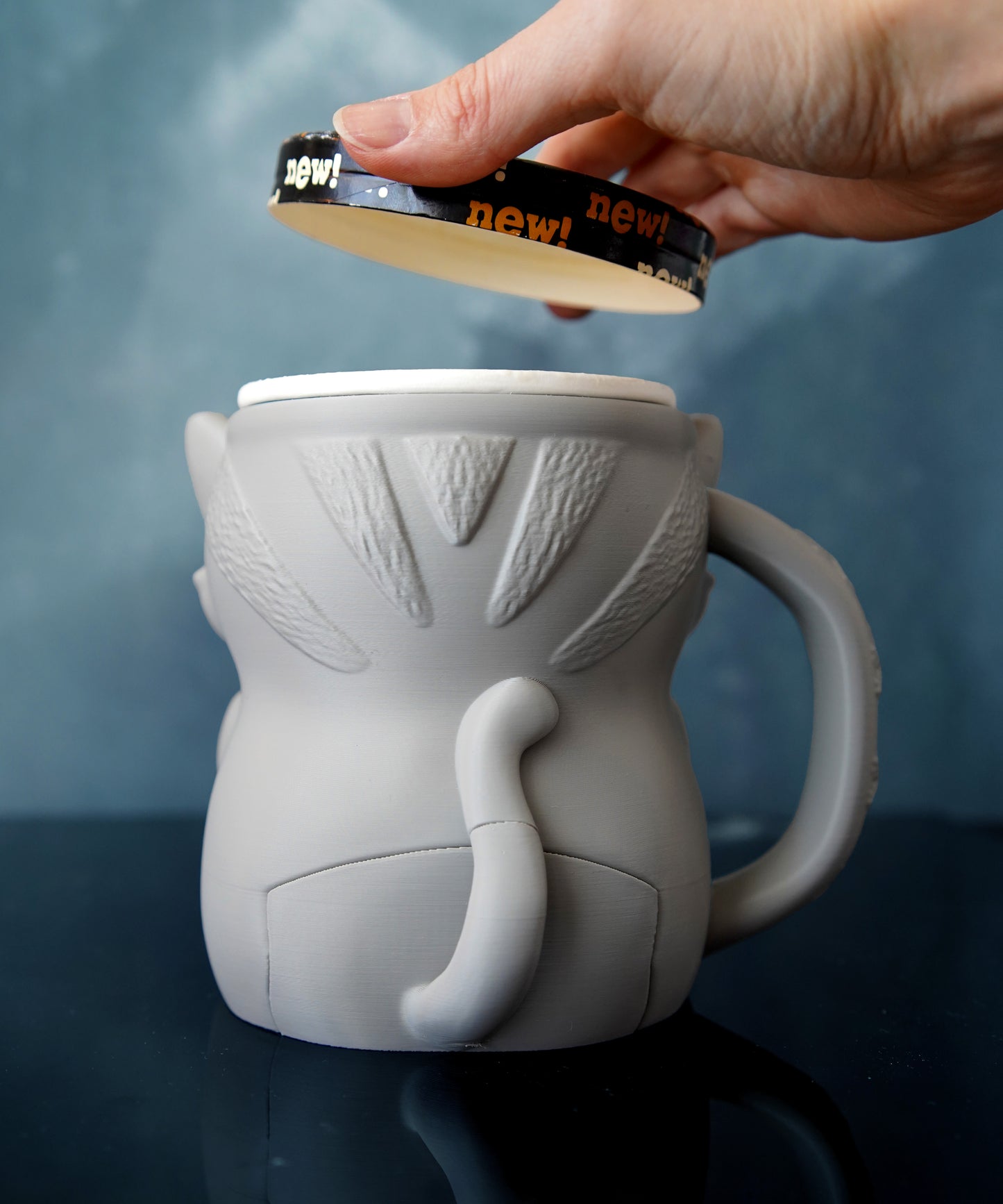 Grisette the Cat Ice Cream Holder