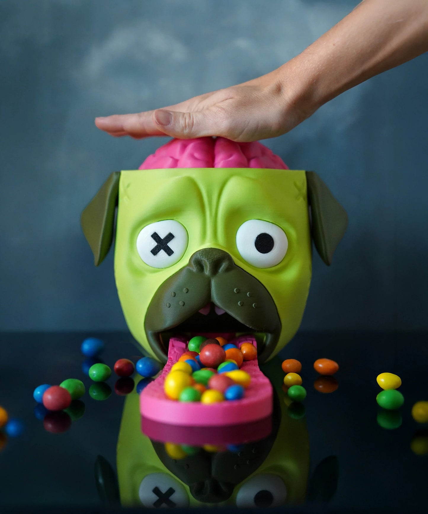 Distributeur de bonbons Carlin Zombie - Jagou Design – Créations artisanales uniques