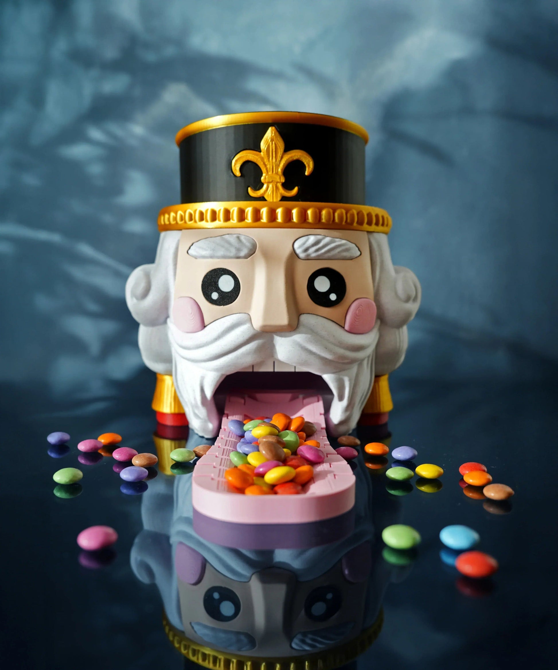 Distributeur de bonbons Casse Noisette - Jagou Design – Créations artisanales uniques