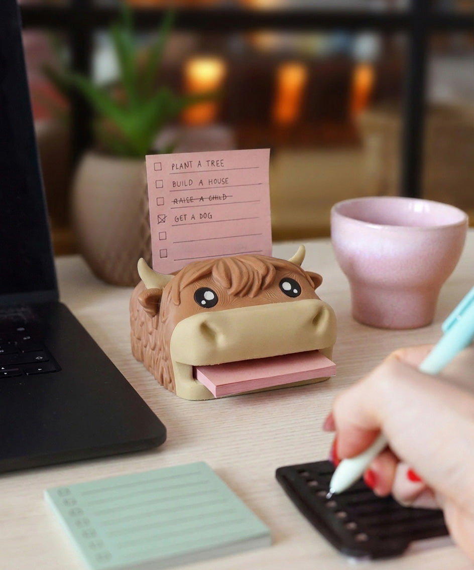 Highland Cow Desk Organizer – Decorative Pen Holder Gift
