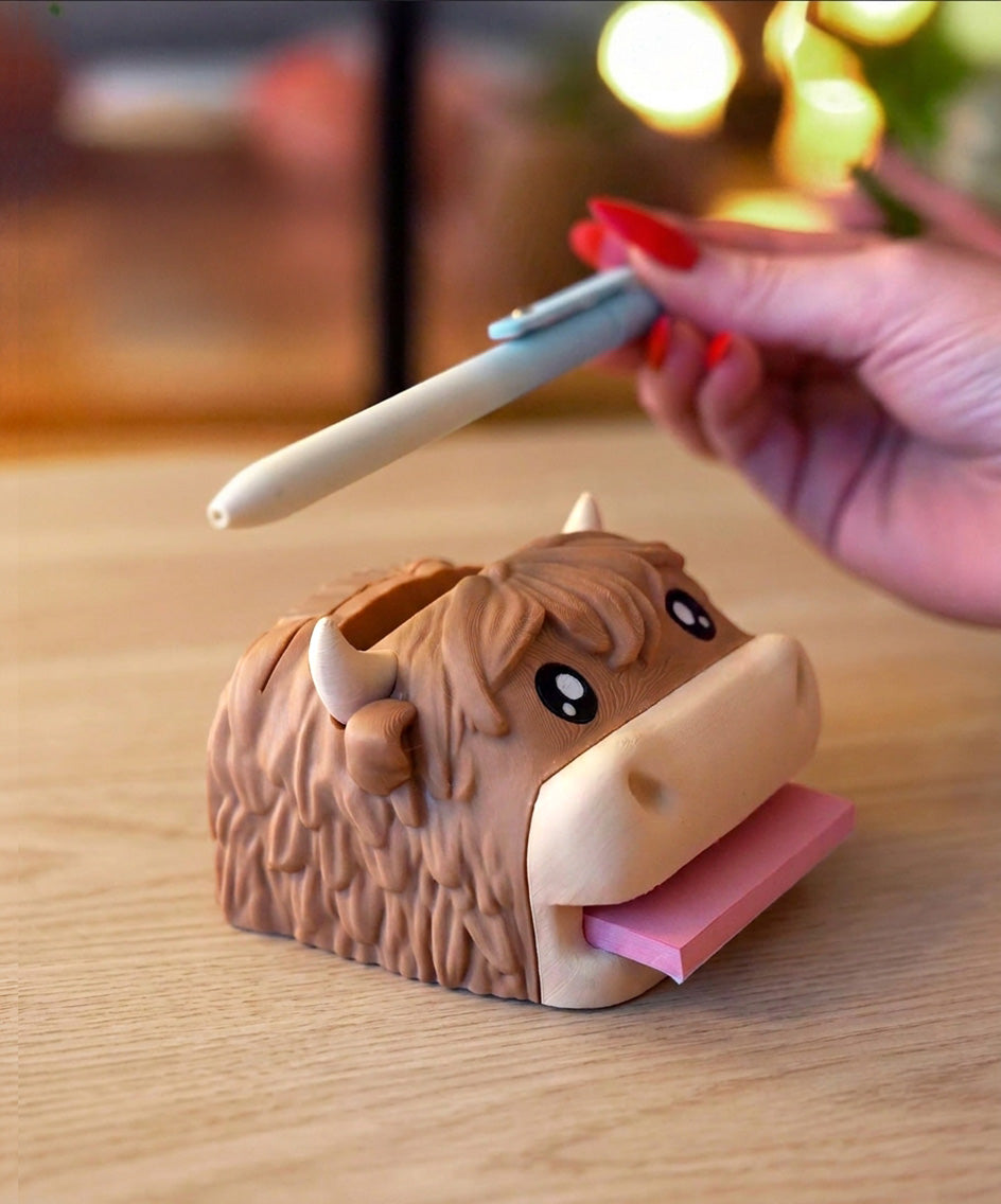 Highland Cow Desk Organizer – Decorative Pen Holder Gift