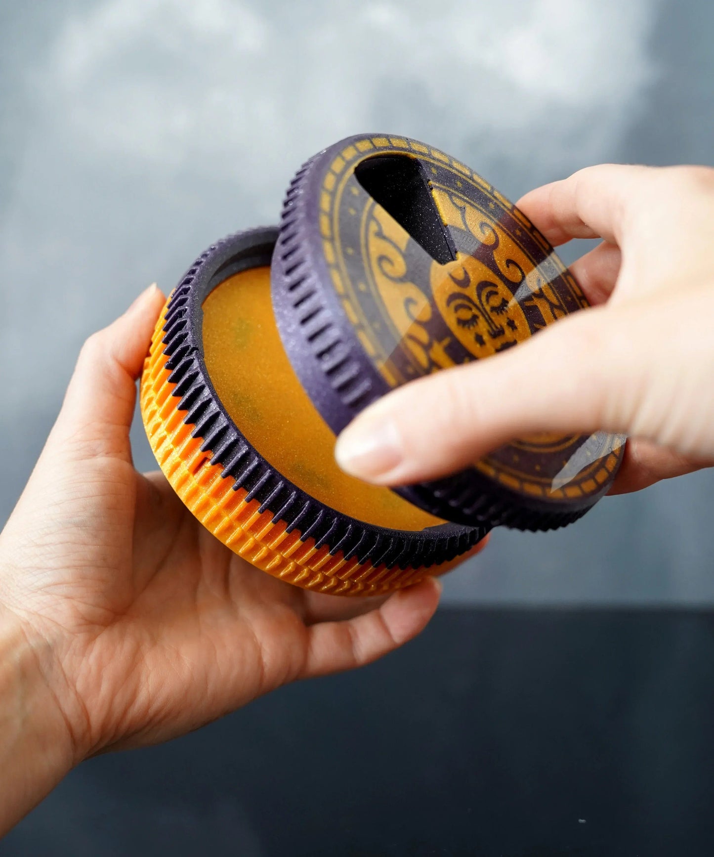Pilulier Soleil ou Lune - Jagou Design – Créations artisanales uniques