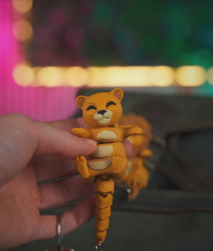Lioness Flexi Keychain – Fidget Toy & Original Gift