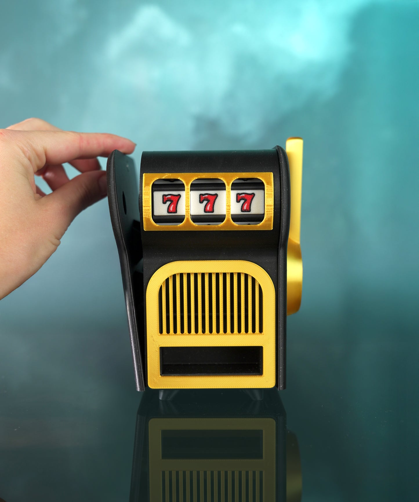 Pill-O-Matic Pill Organizer – Slot Machine Pill Dispenser